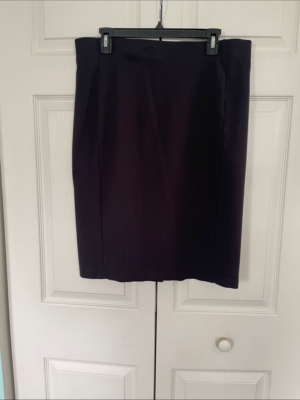 Classic Women's Pencil Skirt in Black Comfort Stretch